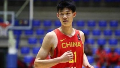  胡金秋狂砍38分广厦击败上海迎五连胜