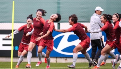  女足世界杯小组赛冷门频现