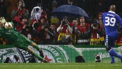  巴塞罗那爆冷负于保级队，卫冕之路遇阻  