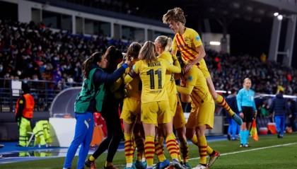  西甲国家德比，巴萨主场大胜皇马