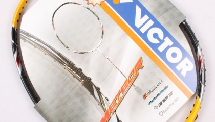  新型碳纤维球拍发布，科技赋能提升击球旋转速度  