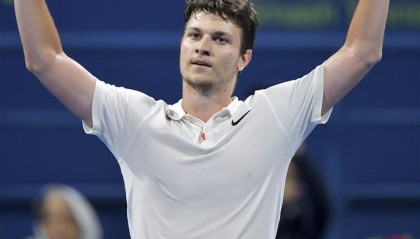  凯茨曼诺维奇发球上网组合拳见成效