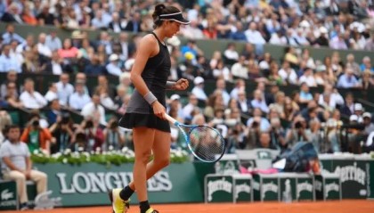  穆古鲁扎状态回暖，马德里大师赛折桂