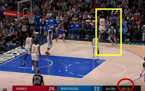  老将压哨三分绝杀，主场球迷陷入沸腾