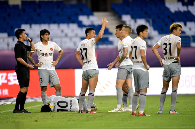  新生代选手异军突起，赛场新星闪耀登场