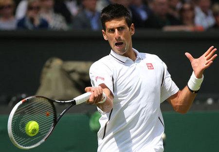  温网决赛激战正酣，德约科维奇强势冲击三连冠