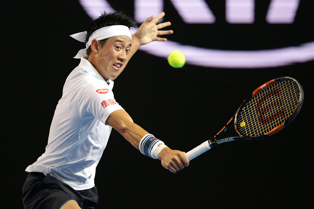  辛纳底线对抗占优，完胜名将晋级次轮